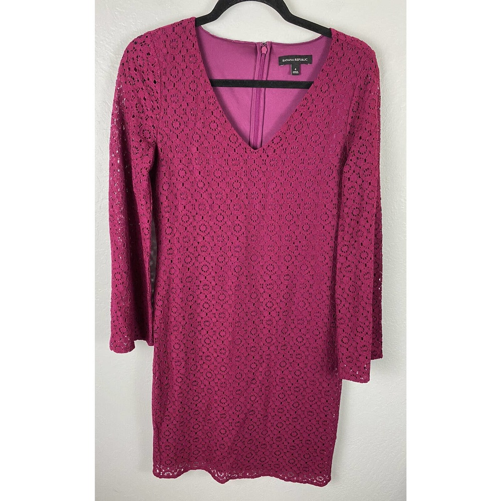 Banana Republic Size 4 V-Neck Midi Dress Berry Lace Bell Sleeves Fancy Party
